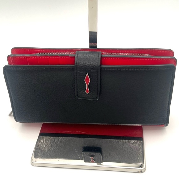 Christian Louboutin Handbags - Christian Louboutin Authentic Calfskin Paloma Wallet - EUC